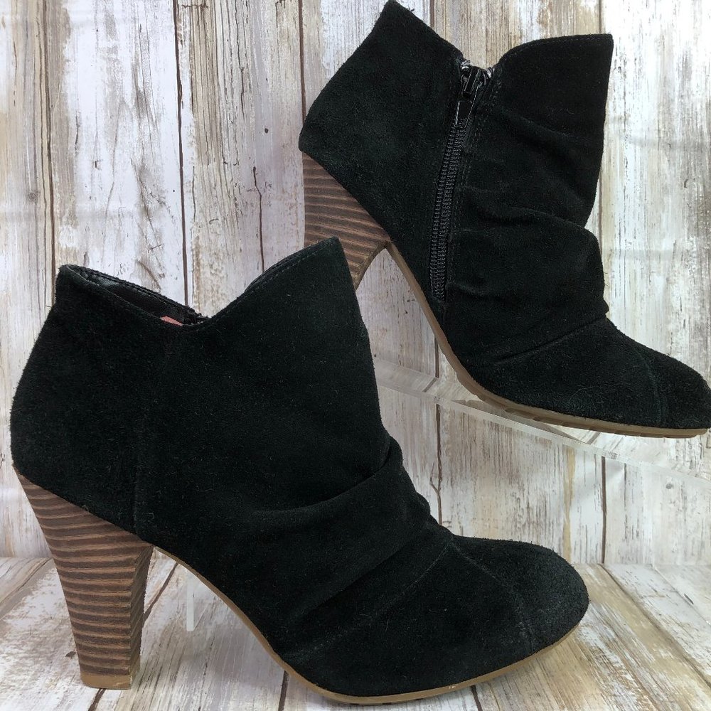Me Too Adam Tucker Ontario Black Suede Ankle Boot